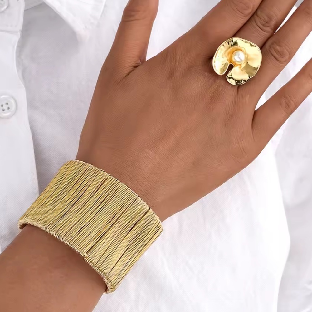New! Women’s Zara model Gold color plated Bracelet and Ring pearl ring